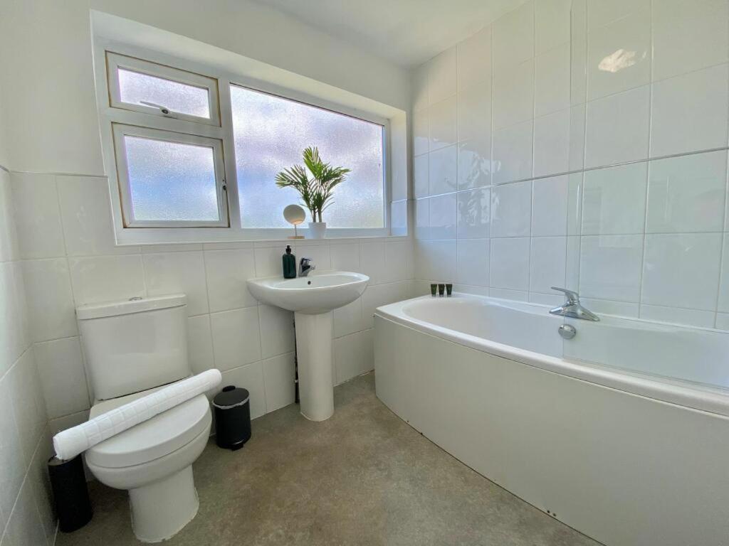 Coventry Huge 4Bed 2Bath Private Parking Nec By Empower Homes Zewnętrze zdjęcie